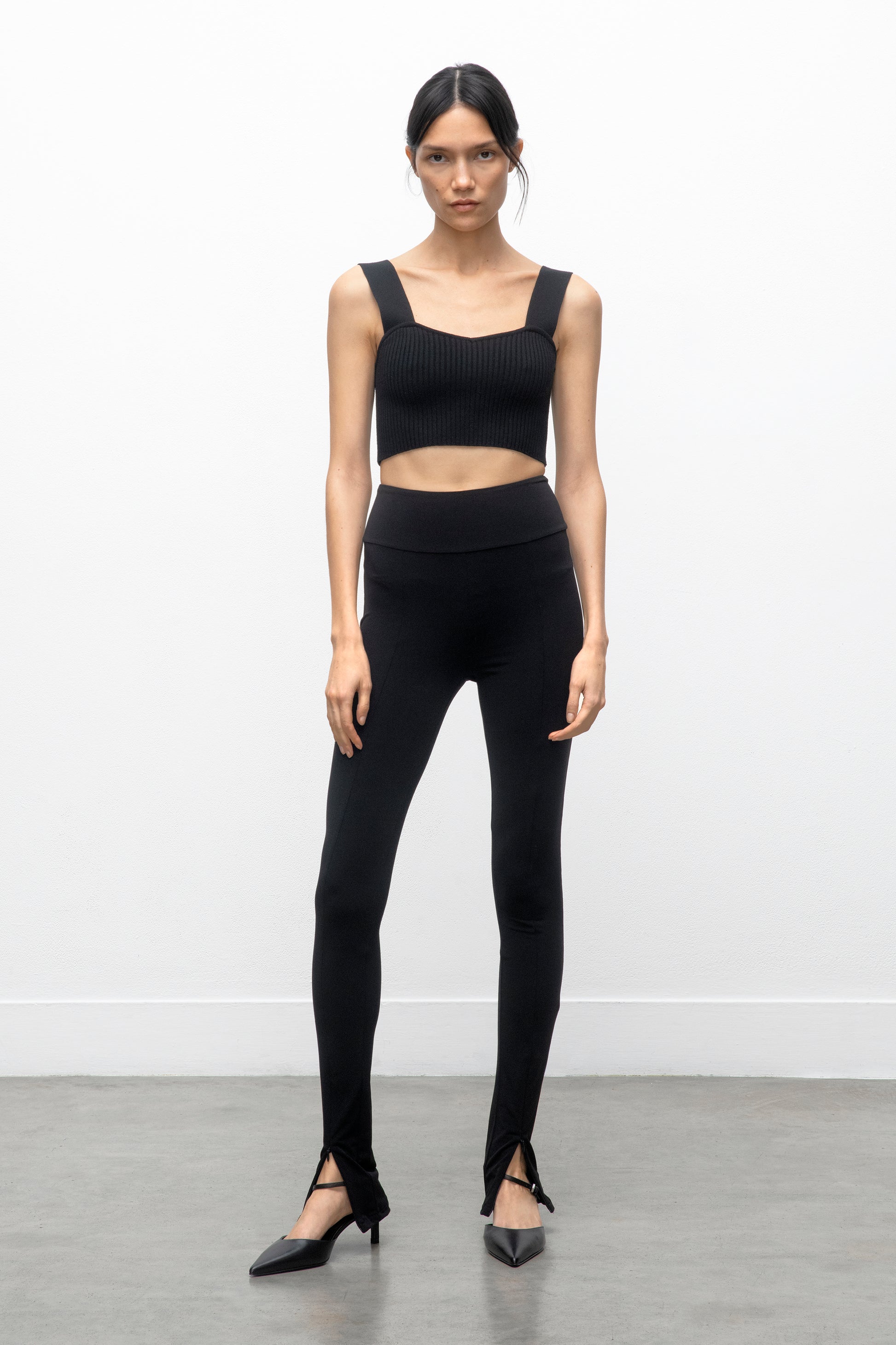 Slit-hem Leggings